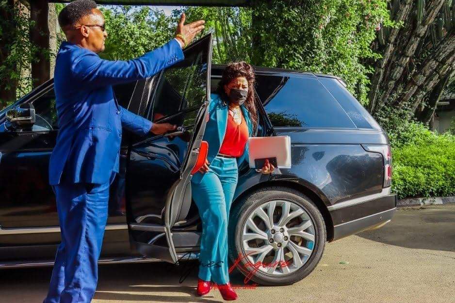 Busineswoman Agnes Kagure alighting from her car. Photo: Agnes Kagure Source: Facebook 