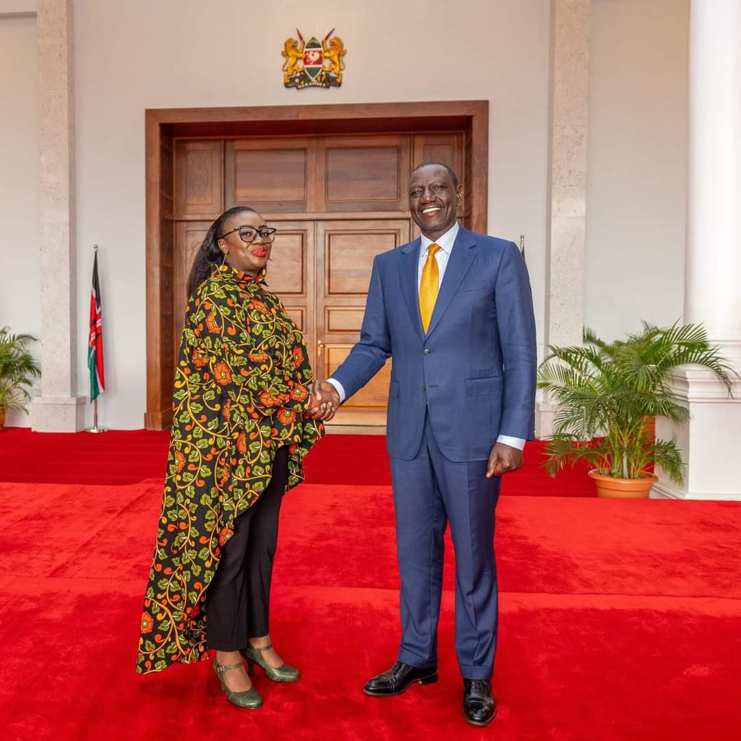 Gloria Orwoba shakes William Ruto's hand during a past meeting at State House. Photo: Citizen Digital Source: Facebook 